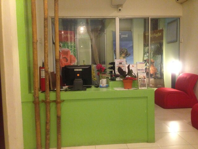 ウッドペッカー ロッジ クチン