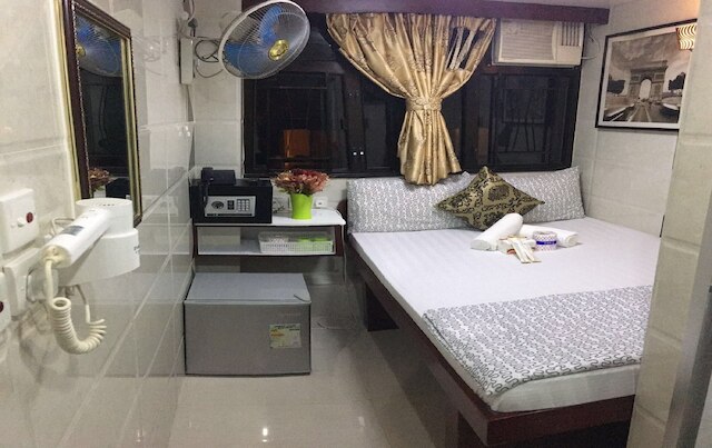 スカイラーク ホテル (斯凱勒科酒店)