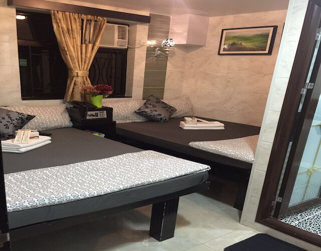 スカイラーク ホテル (斯凱勒科酒店)