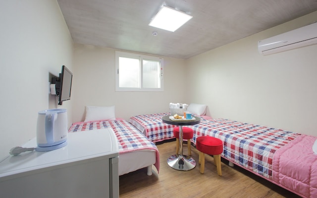 KW ホンダエ ライン ホステル