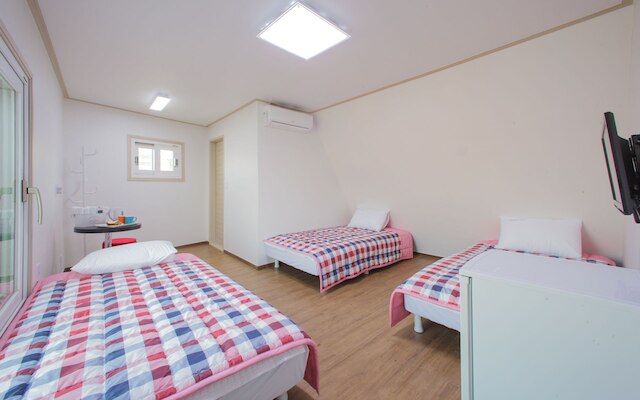 KW ホンダエ ライン ホステル