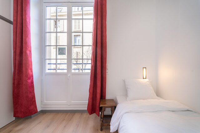 ミジェ・マレー - ホステル