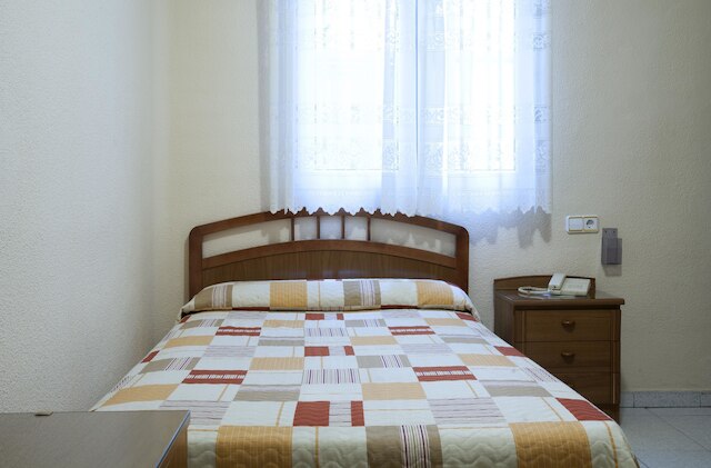 オスタル マリア ルイーサ