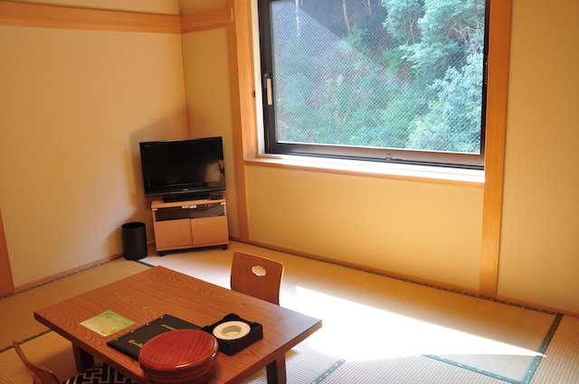 峡谷の湯宿 大歩危峡まんなか