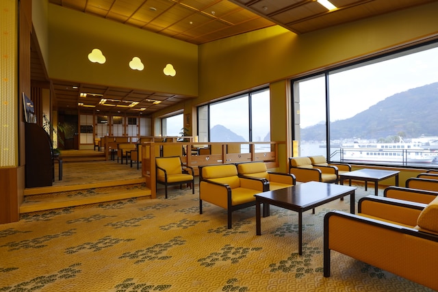 伊豆・三津浜 松濤館