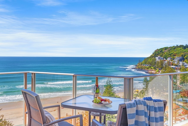 パシフィック レジス アパートメンツ