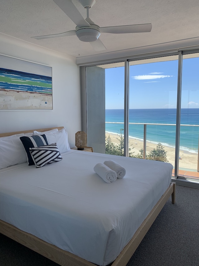 パシフィック レジス アパートメンツ