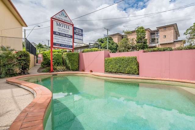 アルビオン マナー