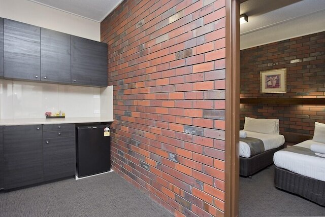 ハイ ウェイ エイト モーター イン