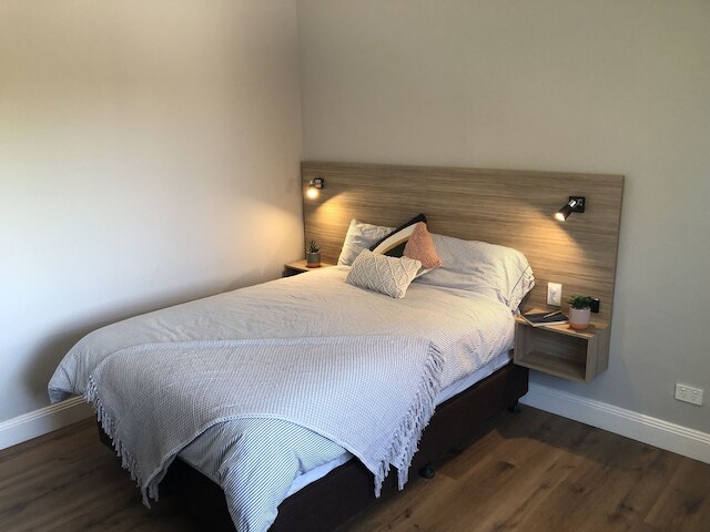 カーナーボン ロッジ