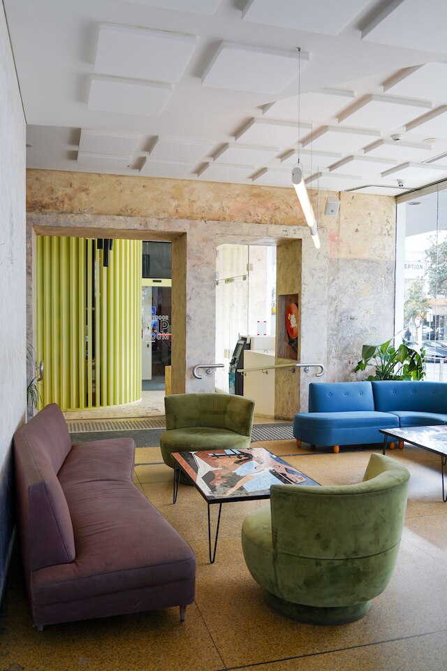 ホテル ラヴェシズ