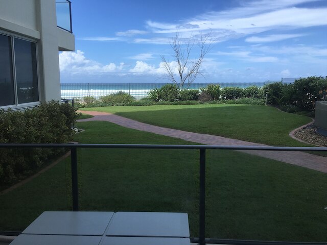 ザ ペントハウスィズ アパートメンツ