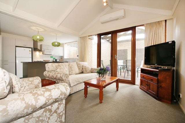 ワットル ホリデイ レンタル