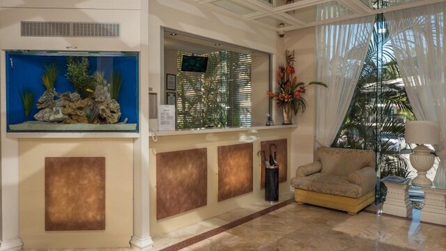 2nd アベニュー ビーチサイド アパートメンツ