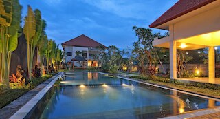 タマン アユ タウンハウス