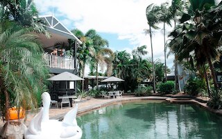 モーテル ノマドケアンズ