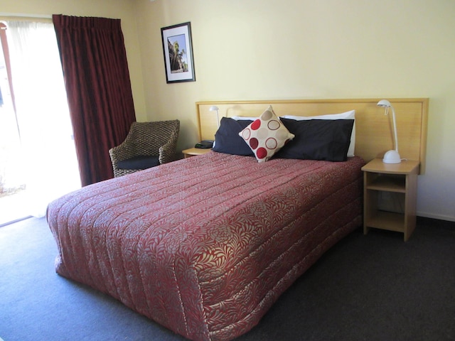 アルハンブラ オークス モーター ロッジ