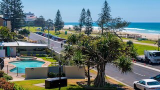 サンドリフト ビーチフロント アパートメンツ