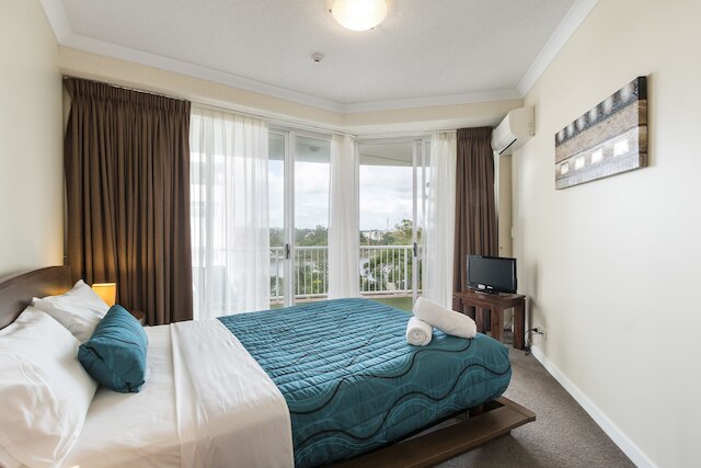 ファウンダ ガーデンズ アパートメンツ