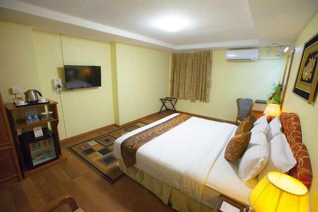 グランド パレス ホテル