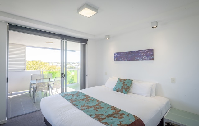 イーストウッド アパートメンツ