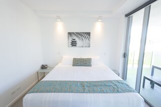 イーストウッド アパートメンツ