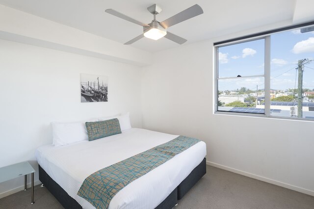 イーストウッド アパートメンツ