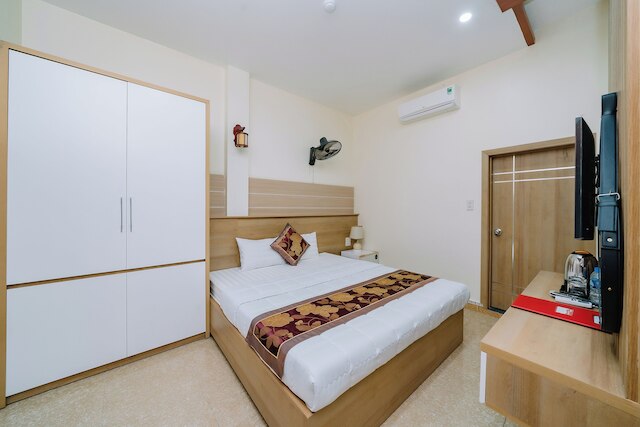 マイ ンゴク ホテル キャットバ