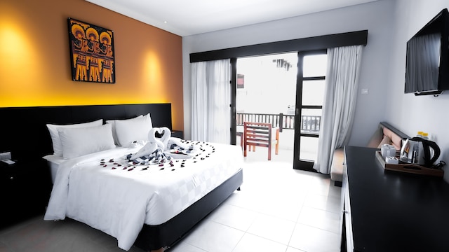 フォーティーン ローゼズ ビーチ ホテル