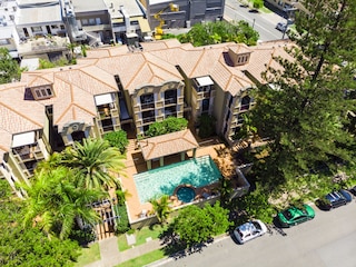 ビーチズ オン ウェーブ ストリート