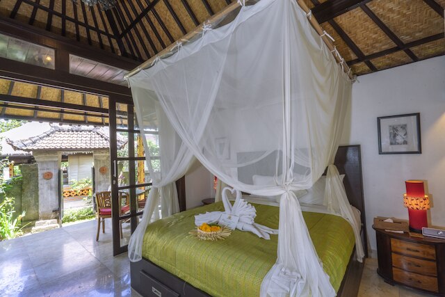 ロッドトゥンドゥ サリ