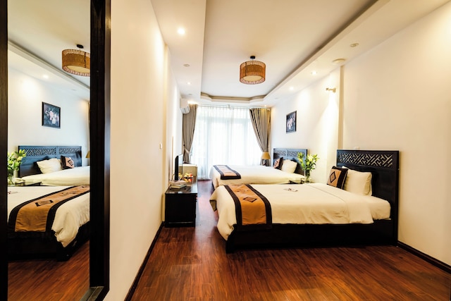 ワイルド ロータス ホテル & トラベル 2