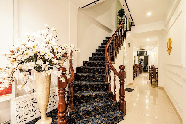 ワイルド ロータス ホテル & トラベル 2