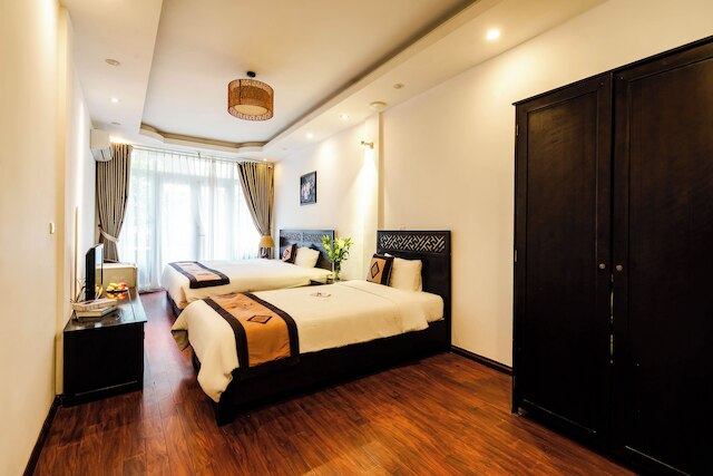 ワイルド ロータス ホテル & トラベル 2