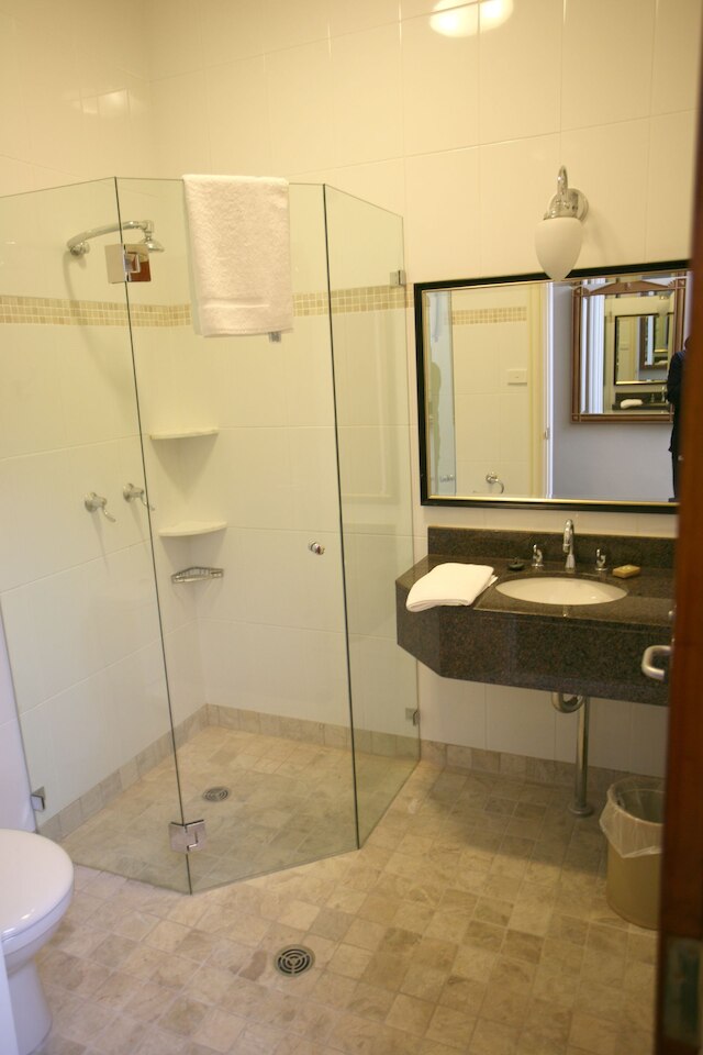 ダルシーホテル アット ホームブッシュ