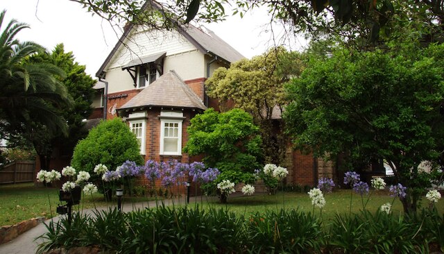 ダルシーホテル アット ホームブッシュ