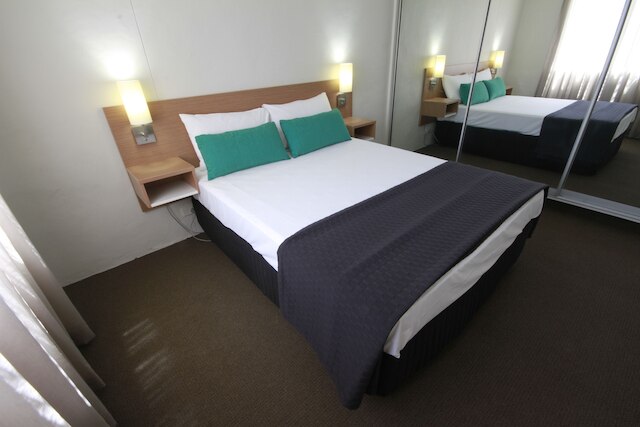 ダーシー アームズ モーテル