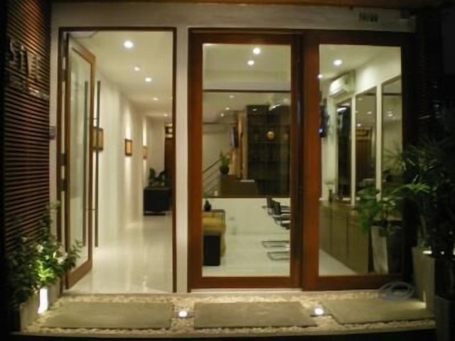 ファイブ ビーチ ハウス ホテル