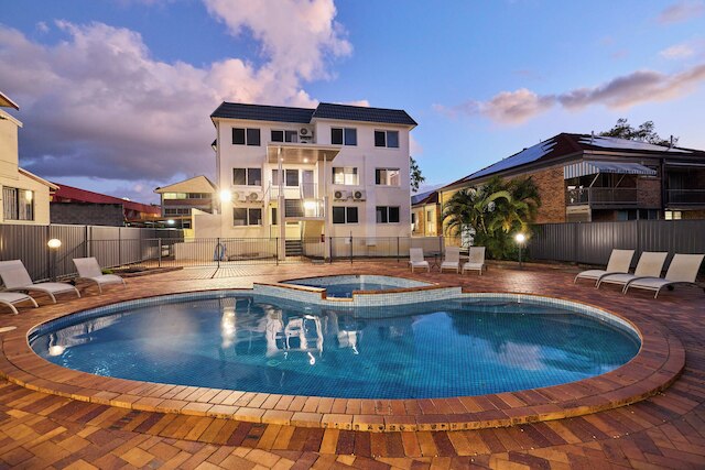 サウスポート モーテル & アパートメンツ