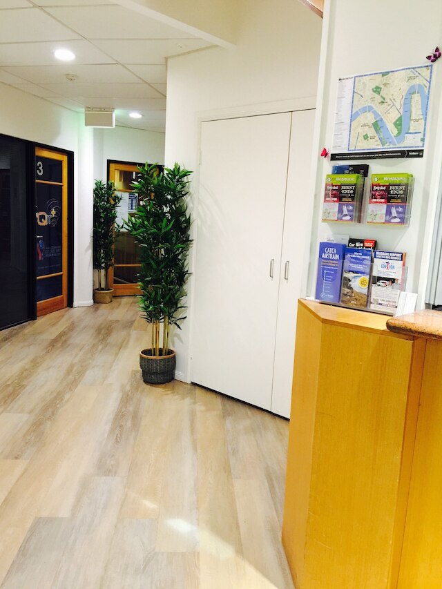 セッジブルック アパートメンツ