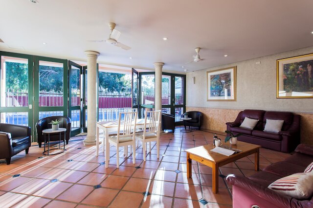 キングス パーク モーテル