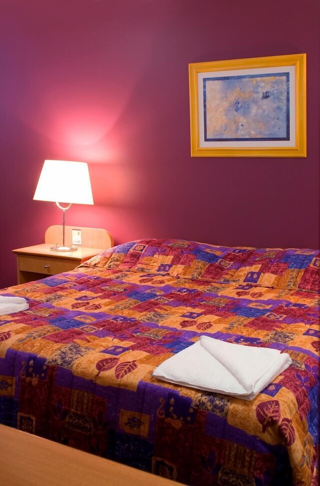 ザ クイーンスポート モーテル & ターバン