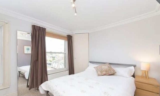 ケンジントン オリンピア アパートメンツ