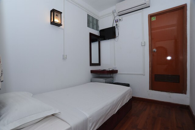 アッガ ユース ホテル