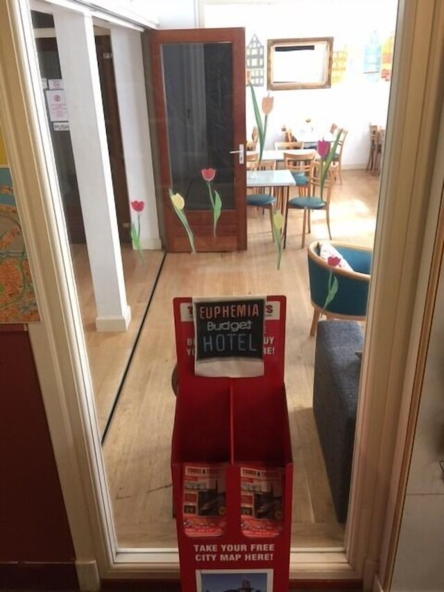 ユーフェミアオールドシティカナルゾーンホテル