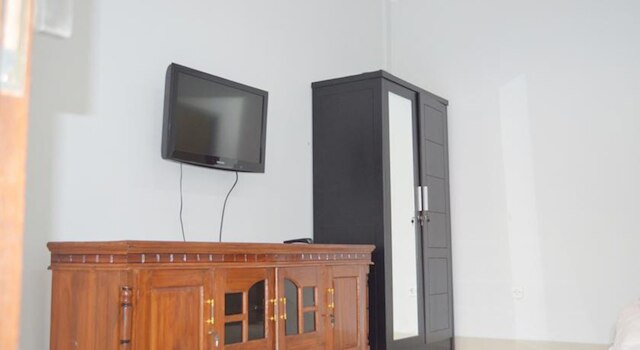 スワンデウィ ホームステイ