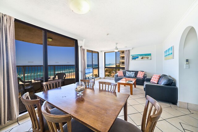 オリンパス アパートメンツ