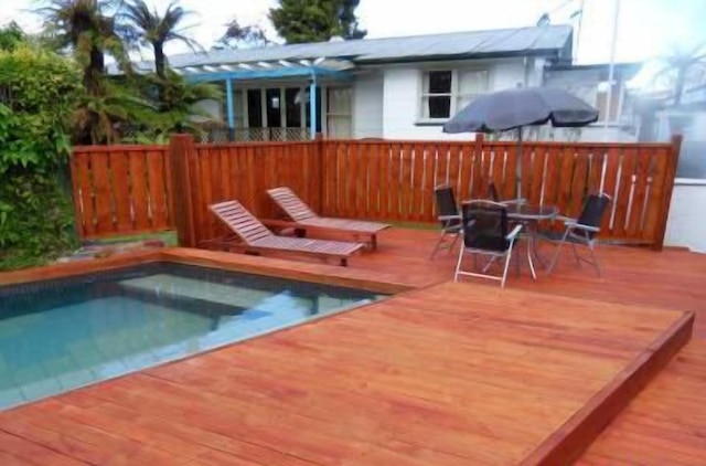 ユトゥヒナ ホット スプリングス ロッジ