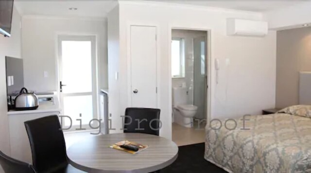 オークランド フェニックス パーム