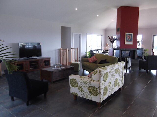 スワン レイク ゲスト ハウス